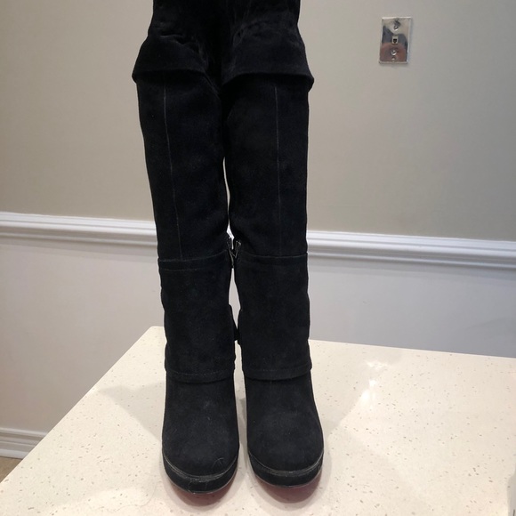 Gorgeous Italian B Queen Red Sole Black Suede Leather! - Picture 11 of 13